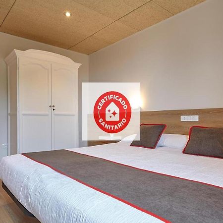 Hostal Nobadis Сервера Екстер'єр фото