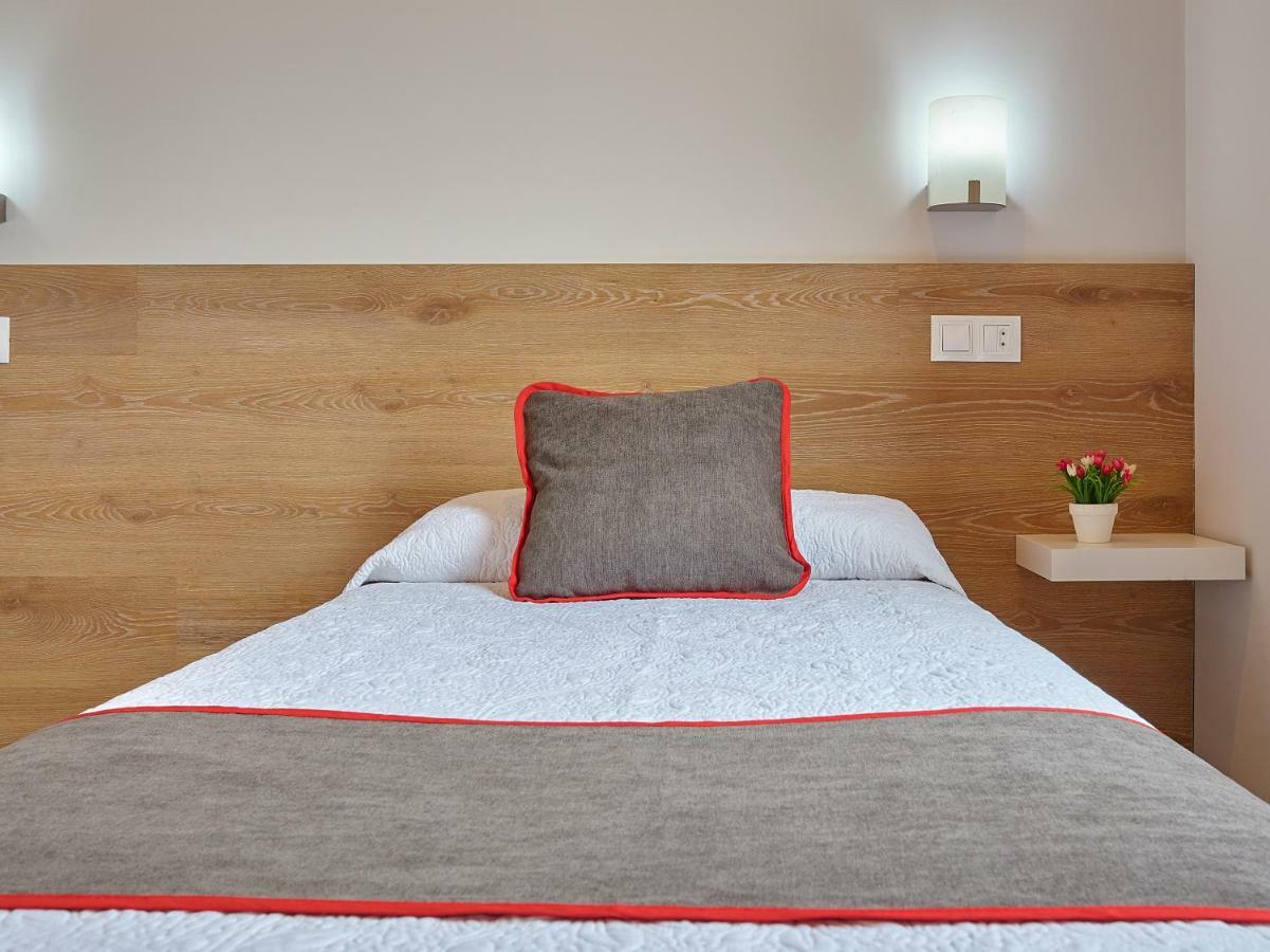 Hostal Nobadis Сервера Екстер'єр фото